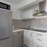 Moderne In Mit Schoener Terrasse By Interhome Апартаменты *