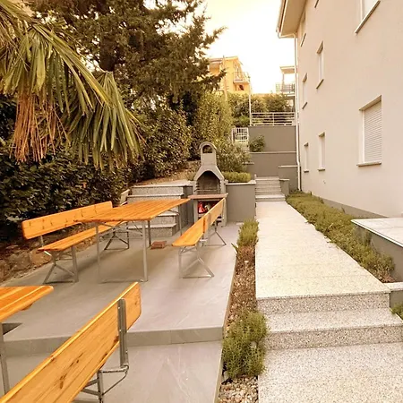 Apartment Moderne In Mit Schoener Terrasse By Interhome *