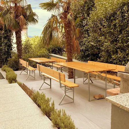 Апартаменты Moderne In Mit Schoener Terrasse By Interhome Цриквеница
