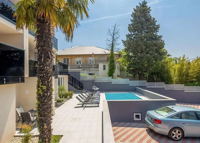 Moderne In Crikvenica Mit Schoener Terrasse By Interhome * تْسْغيكفانِتْسا