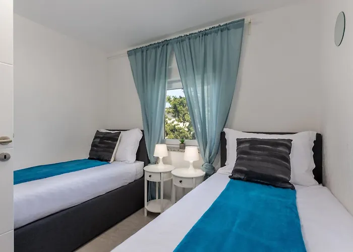 Moderne In Crikvenica Mit Schoener Terrasse By Interhome شقة *